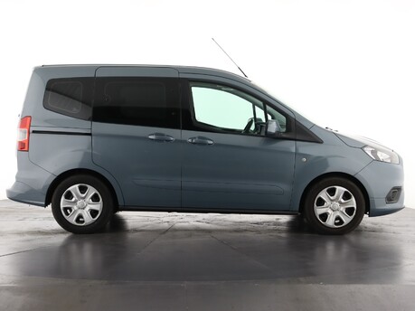 Ford Tourneo Courier Ford Tourneo Courier Zetec 4