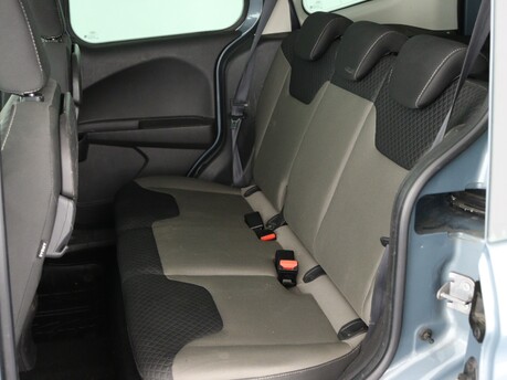 Ford Tourneo Courier Ford Tourneo Courier Zetec 12