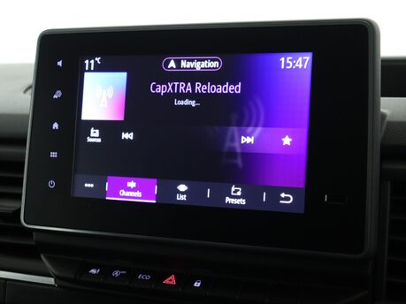 Renault Trafic LL30 Blue dCi 150 Extra Sport [Safety] Crew Van 16