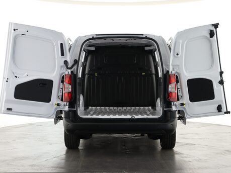 Vauxhall Combo XL 1.5 Turbo D 100ps Prime H1 Van 2