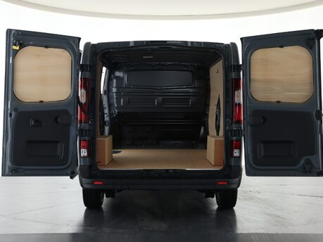 Renault Trafic LL30 Blue dCi 130 Extra [Safety] Van 2