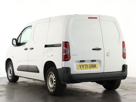 Vauxhall Combo Combo L1 Dynamic 2300 1.5 (100PS) TD 8