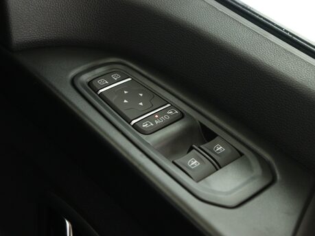 Renault Trafic LL30 Blue dCi 170 Extra Sport[Safety] CrewVan Auto EAG9 23