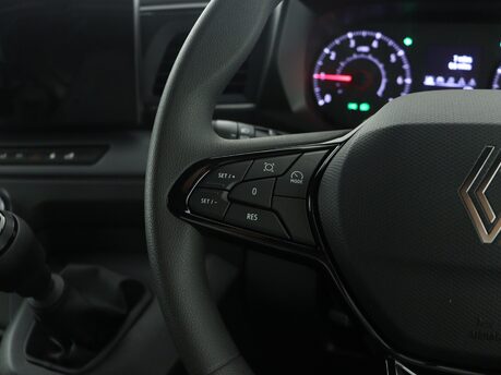 Renault Master MM35 Blue dCi 150 Advance Medium Roof 20