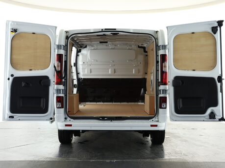 Renault Trafic LL30 Blue dCi 150 Extra Sport [Safety] Van 2