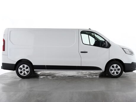 Renault Trafic LL30 Blue dCi 130 Advance [Safety] Van 5