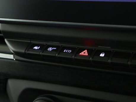 Renault Trafic LL30 Blue dCi 130 Extra [Safety] Van 17