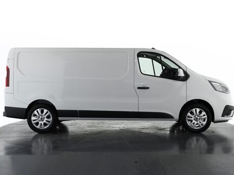 Renault Trafic LL30 Blue dCi 130 Extra [Safety] Van 5