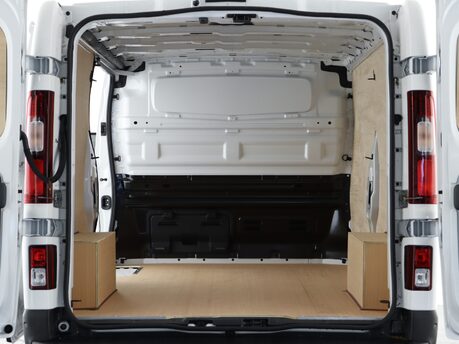 Renault Trafic LL30 Blue dCi 130 Extra [Safety] Van 3