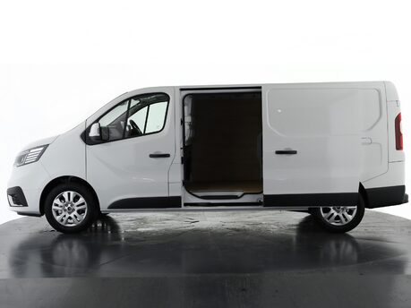 Renault Trafic LL30 Blue dCi 130 Extra [Safety] Van 8