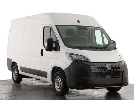 Peugeot Boxer 2.2 BlueHDi 140 L2H2 335 Professional