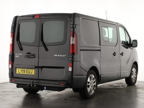 Renault Trafic SL27 ENERGY dCi 125 Sport Nav Crew Van 4