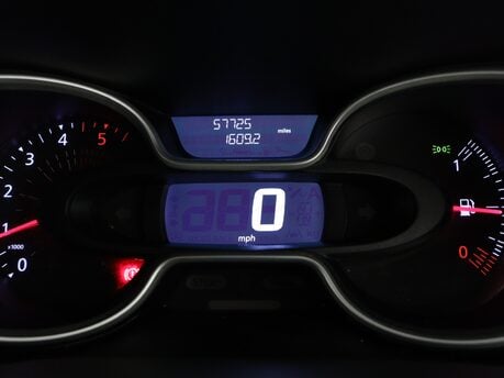 Renault Trafic SL27 ENERGY dCi 125 Sport Nav Crew Van 26