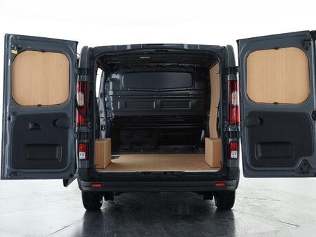 Renault Trafic SL30 Blue dCi 130 Advance [Safety] Van 2