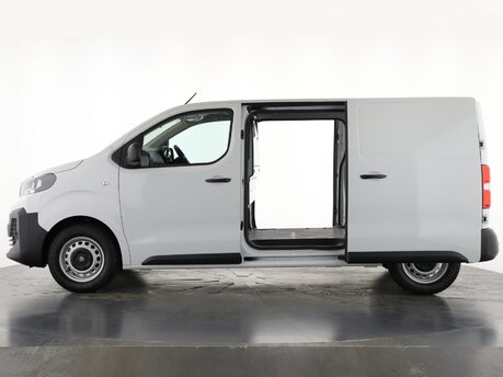Peugeot Expert 1.5 BlueHDi 120 Professional Van 9