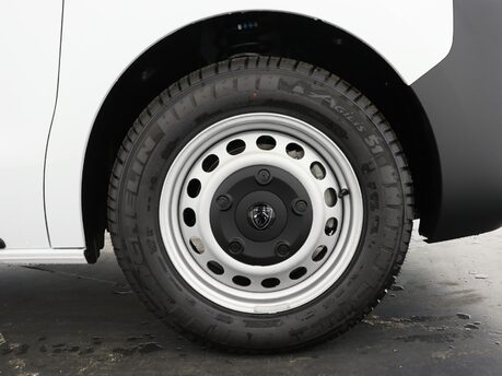 Peugeot Expert 1.5 BlueHDi 120 Professional Van 11