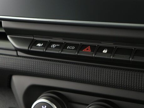 Renault Trafic LL30 Blue dCi 130 Advance [Safety] Crew Van 17