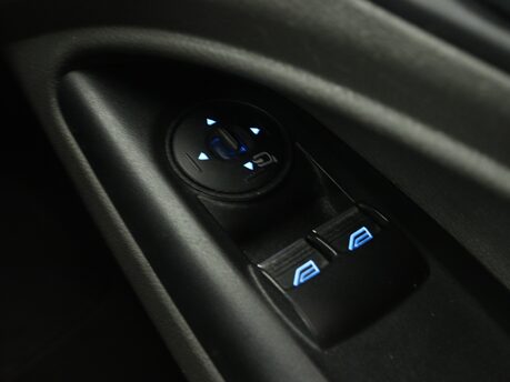 Ford Transit Connect Ford Transit Connect 200 1.0 Ecoboost 100 Tren 21