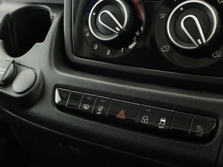 Peugeot Boxer 2.2 BlueHDi 140 L2H2 335 Professional 19