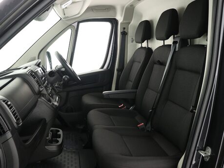 Peugeot Boxer 2.2 BlueHDi 140 L3H2 335 Professional 9