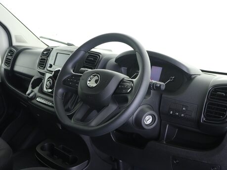 Vauxhall Movano 35 L2H2 2.2 Turbo D 140 Prime Auto 12