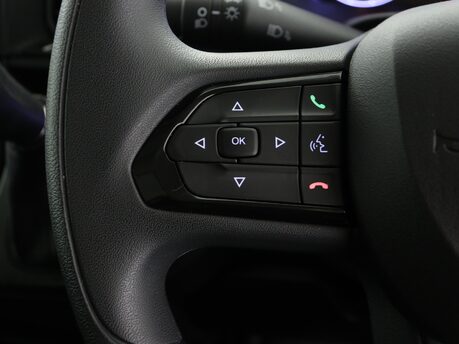 Vauxhall Movano 35 L2H2 2.2 Turbo D 140 Prime Auto 18