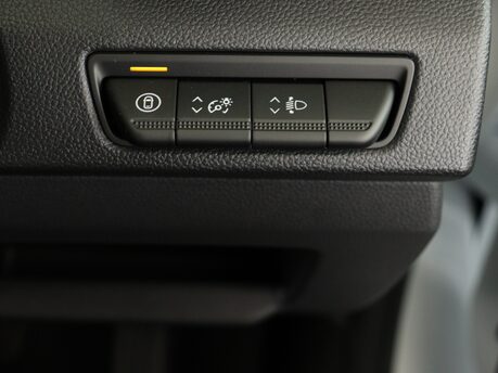 Renault Trafic LL30 Blue dCi 130 Advance [Safety] Crew Van 22