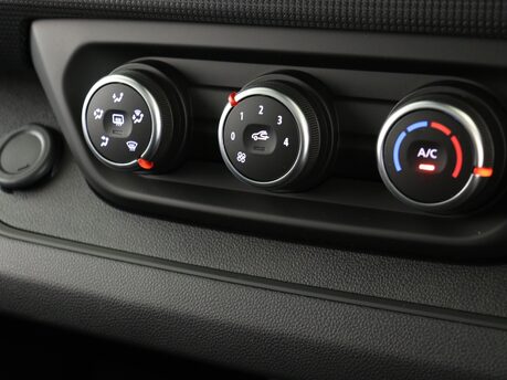 Renault Trafic LL30 Blue dCi 130 Advance [Safety] Crew Van 18