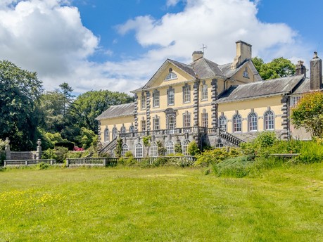 £1.8m mansion with outstanding pedigree