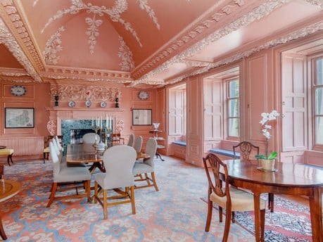 £1.8m mansion with outstanding pedigree 2