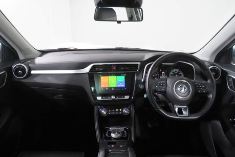 MG ZS EXCLUSIVE Image 22