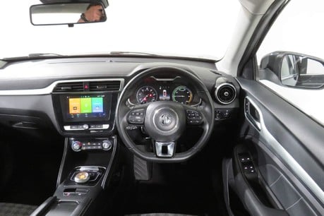 MG ZS EXCITE Image 32