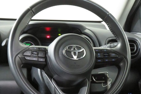 Toyota Yaris DESIGN Image 38