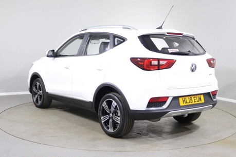 MG ZS EXCLUSIVE Image 8