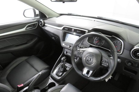 MG ZS EXCLUSIVE Image 30
