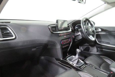 Kia Ceed FIRST EDITION ISG Image 3