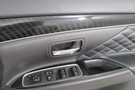 Mitsubishi Outlander PHEV EXCEED SAFETY Image 32