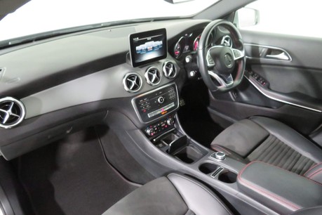 Mercedes-Benz GLA Class GLA 200 D AMG LINE Image 34