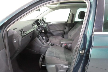 Volkswagen Tiguan SEL TDI BMT 4MOTION DSG Image 39