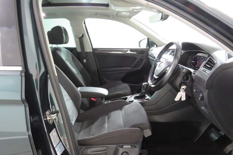 Volkswagen Tiguan SEL TDI BMT 4MOTION DSG Image 31