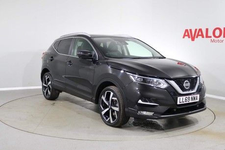 Nissan Qashqai DIG-T TEKNA Image 1