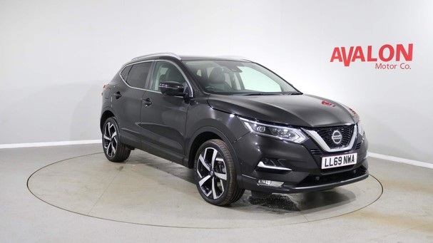 Nissan Qashqai DIG-T TEKNA Service History