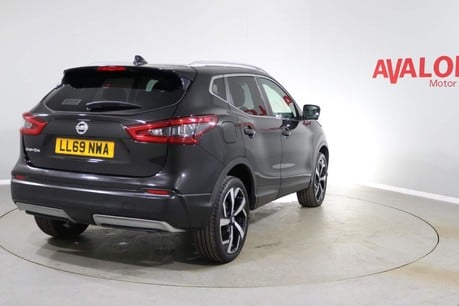 Nissan Qashqai DIG-T TEKNA Image 10