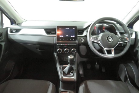 Renault Captur ICONIC DCI Image 16