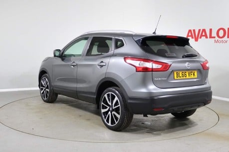 Nissan Qashqai TEKNA DIG-T XTRONIC Image 8