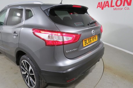 Nissan Qashqai TEKNA DIG-T XTRONIC Image 16