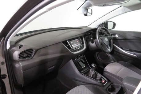 Vauxhall Grandland X SE PREMIUM Image 35