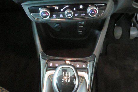 Vauxhall Crossland X ELITE NAV Image 17