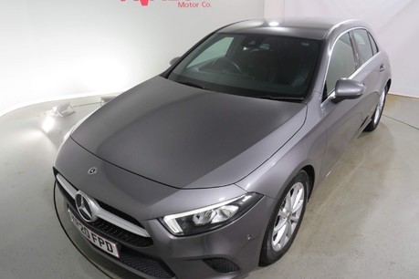 Mercedes-Benz A Class A 200 D SPORT EXECUTIVE Image 14