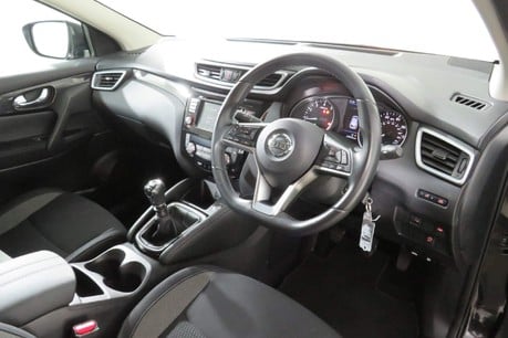 Nissan Qashqai DIG-T ACENTA PREMIUM Image 30